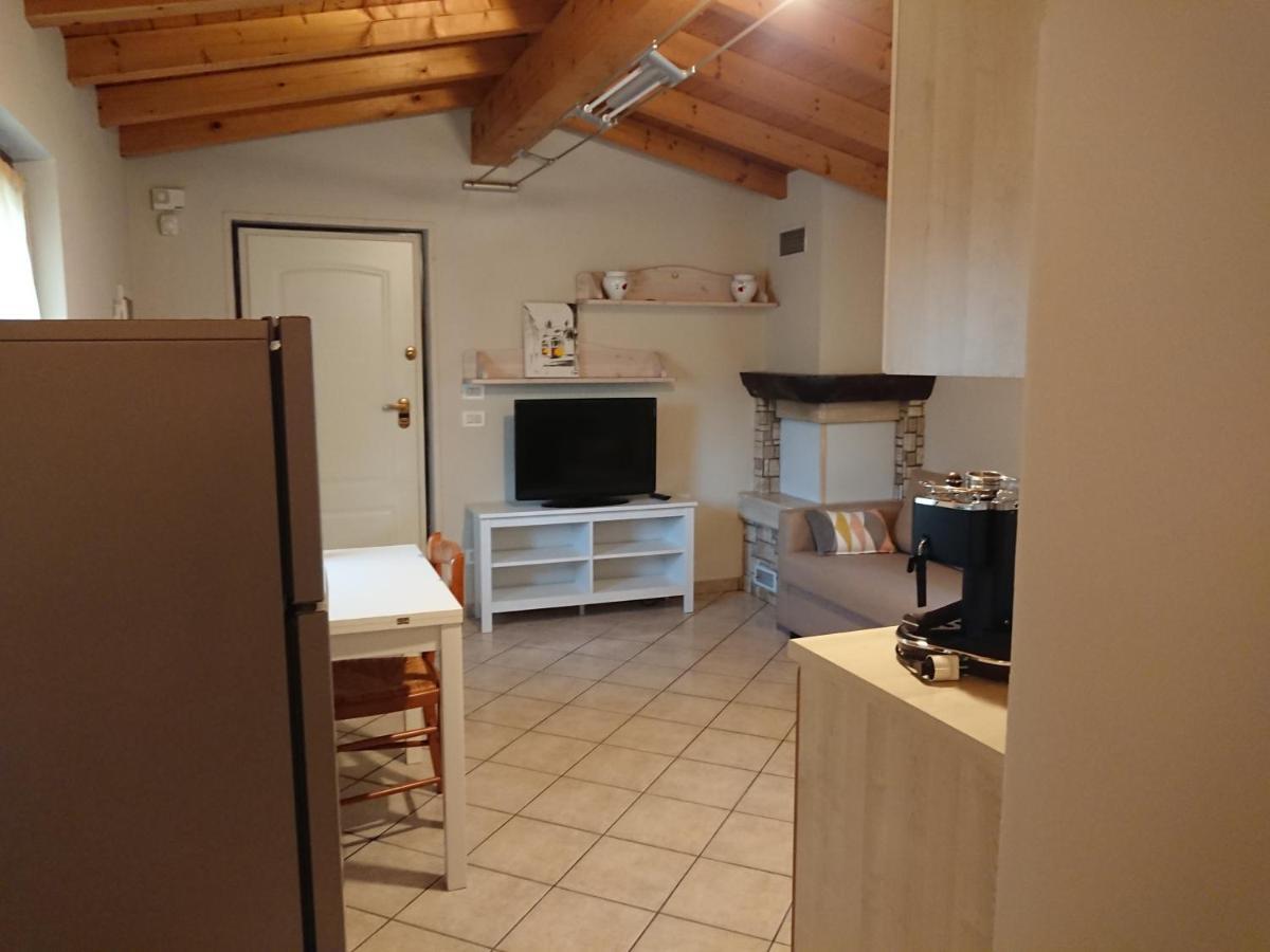Il Carpino Bianco Bilocale Apartment Puegnago del Garda Exterior photo